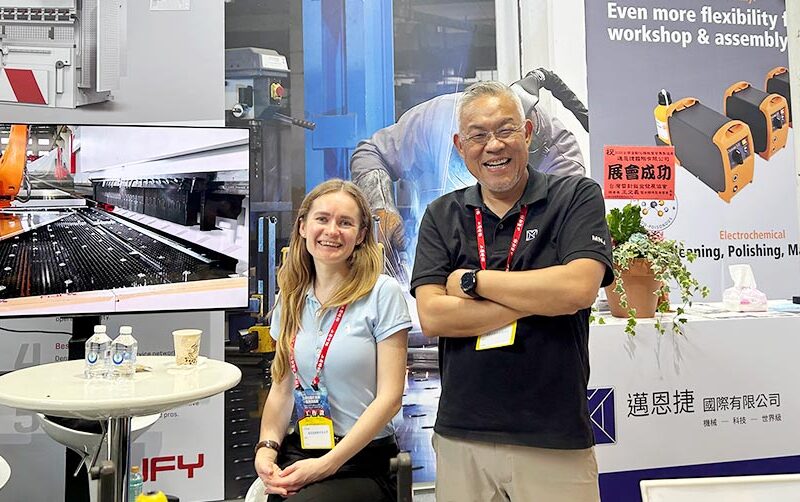 2025台南自動化機械暨智慧製造展｜與德國力格曼產品經理合影